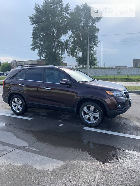 Позашляховик / Кросовер Kia Sorento 2011 в Рівному