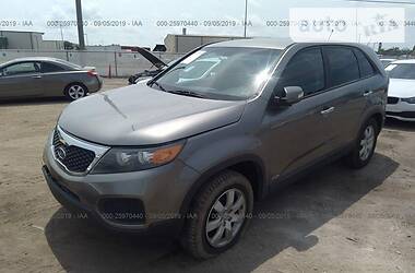 Позашляховик / Кросовер Kia Sorento 2011 в 