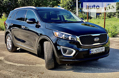 Позашляховик / Кросовер Kia Sorento 2016 в Києві