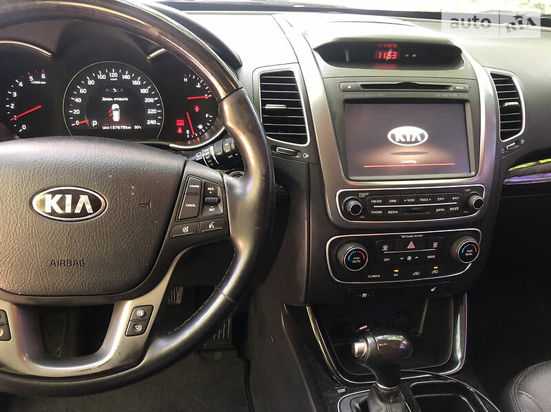 Позашляховик / Кросовер Kia Sorento 2013 в Одесі