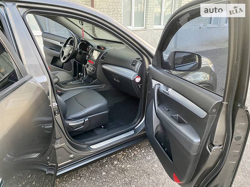 Позашляховик / Кросовер Kia Sorento 2012 в Києві фото 29 Позашляховик / Кросовер Kia Sorento 2012 в Києві