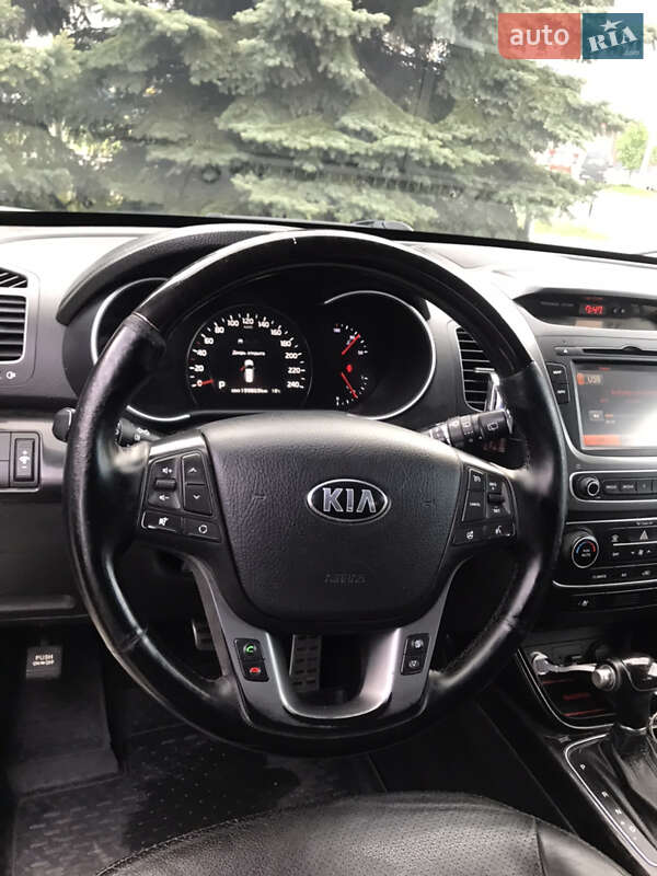 Внедорожник / Кроссовер Kia Sorento 2013 в Ивано-Франковске