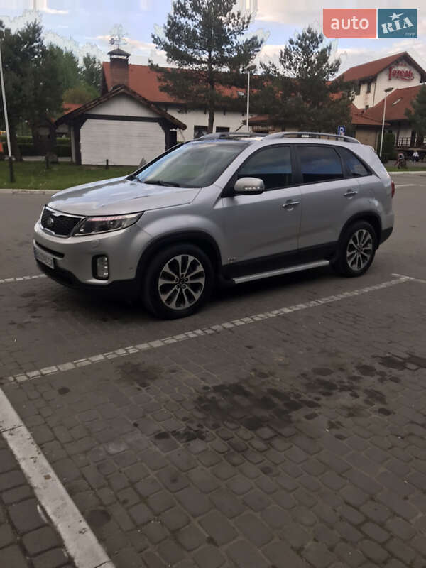 Внедорожник / Кроссовер Kia Sorento 2013 в Ивано-Франковске