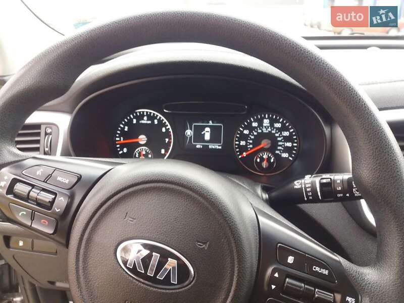 Внедорожник / Кроссовер Kia Sorento 2015 в Черкассах