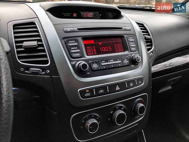 Позашляховик / Кросовер Kia Sorento 2013 в Києві