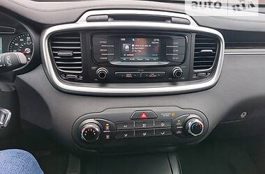 Внедорожник / Кроссовер Kia Sorento 2017 в 