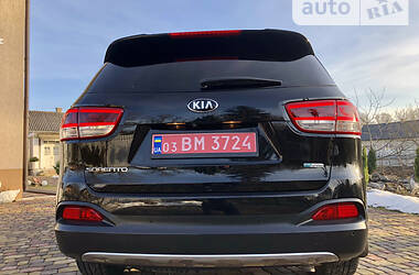 Внедорожник / Кроссовер Kia Sorento 2015 в Черновцах