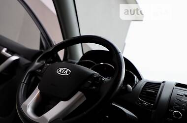 Внедорожник / Кроссовер Kia Sorento 2010 в 