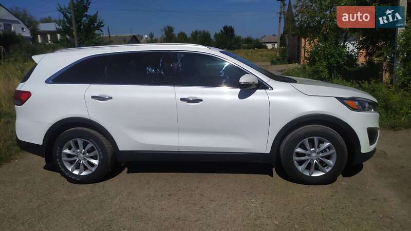 Позашляховик / Кросовер Kia Sorento 2015 в Снятині