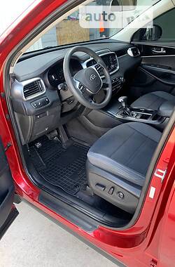 Внедорожник / Кроссовер Kia Sorento 2018 в 
