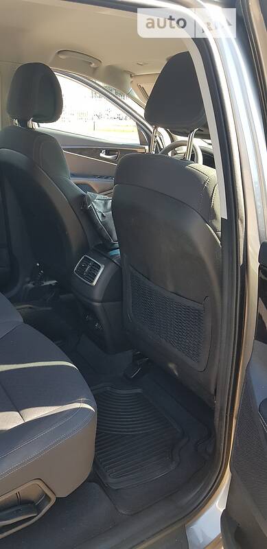 Позашляховик / Кросовер Kia Sorento 2015 в Києві