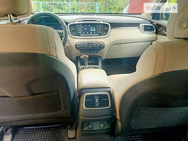 Внедорожник / Кроссовер Kia Sorento 2017 в Хмельницком