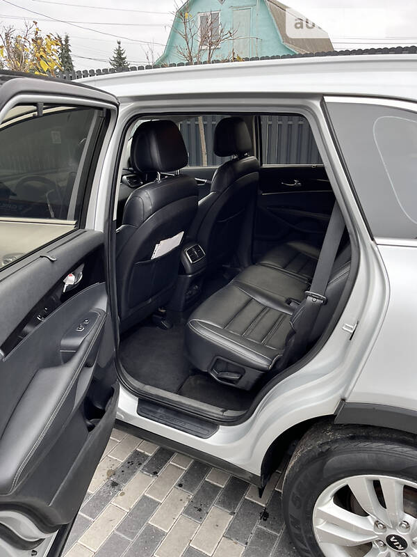 Внедорожник / Кроссовер Kia Sorento 2014 в Киеве