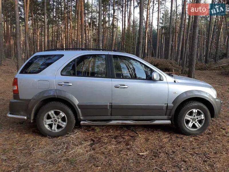 Внедорожник / Кроссовер Kia Sorento 2005 в 