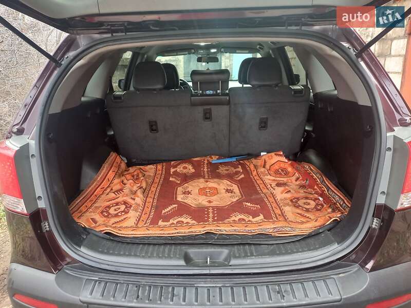 Позашляховик / Кросовер Kia Sorento 2011 в Кам'янському
