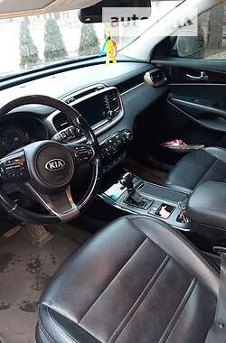 Внедорожник / Кроссовер Kia Sorento 2017 в Кривом Роге