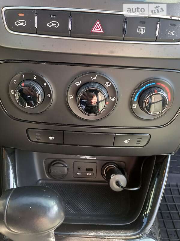 Внедорожник / Кроссовер Kia Sorento 2013 в Дрогобыче