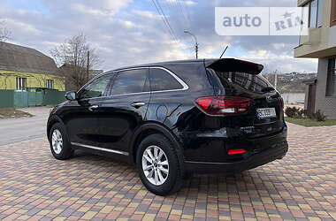 Внедорожник / Кроссовер Kia Sorento 2019 в 