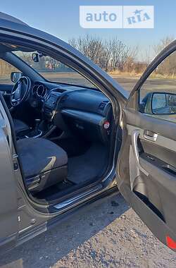 Внедорожник / Кроссовер Kia Sorento 2011 в 