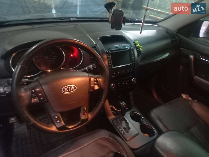 Позашляховик / Кросовер Kia Sorento 2010 в Тернополі
