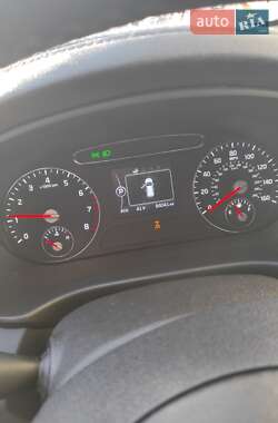 Внедорожник / Кроссовер Kia Sorento 2015 в Днепре