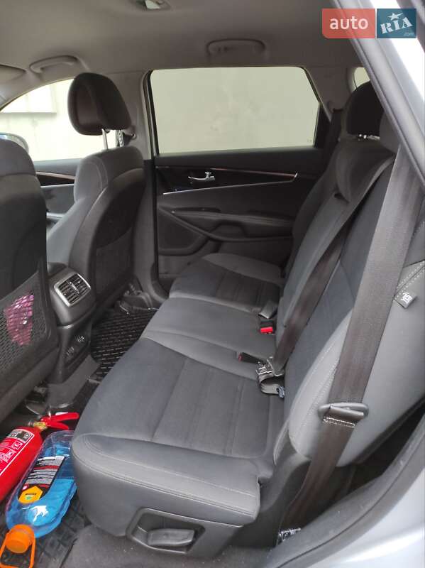 Внедорожник / Кроссовер Kia Sorento 2015 в Днепре