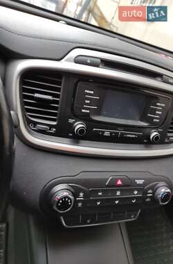 Внедорожник / Кроссовер Kia Sorento 2015 в Днепре
