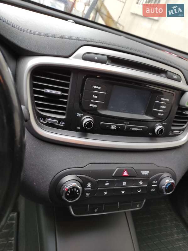 Внедорожник / Кроссовер Kia Sorento 2015 в Днепре