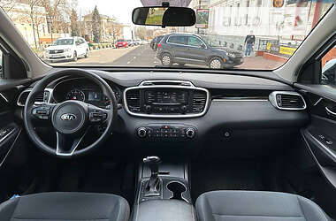 Внедорожник / Кроссовер Kia Sorento 2016 в 