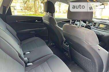 Внедорожник / Кроссовер Kia Sorento 2016 в 