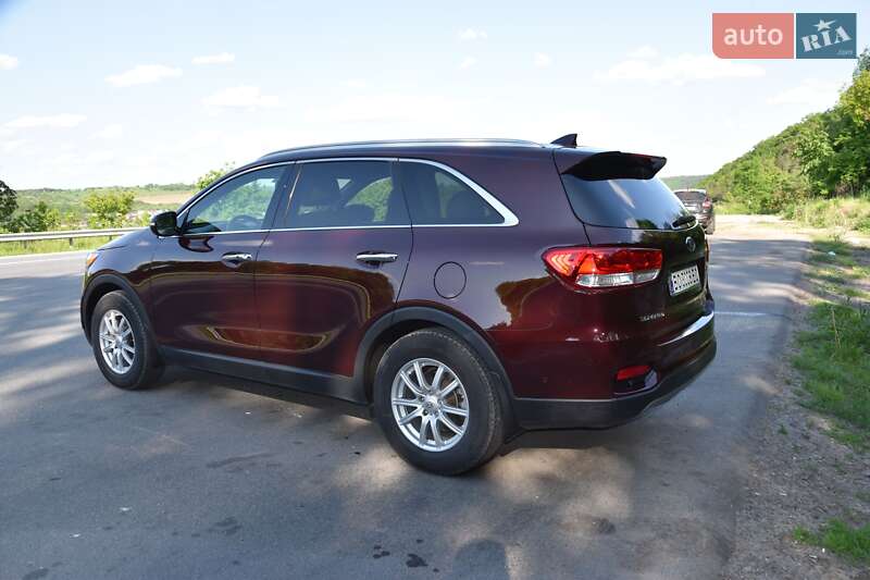 Внедорожник / Кроссовер Kia Sorento 2016 в Чорткове
