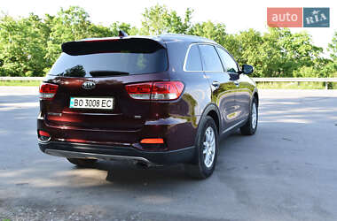 Внедорожник / Кроссовер Kia Sorento 2016 в 