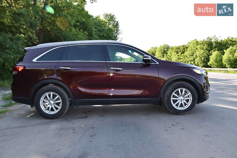 Внедорожник / Кроссовер Kia Sorento 2016 в Чорткове