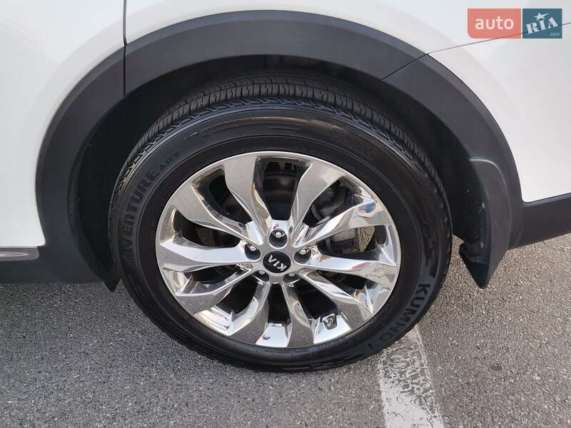 Позашляховик / Кросовер Kia Sorento 2017 в Києві