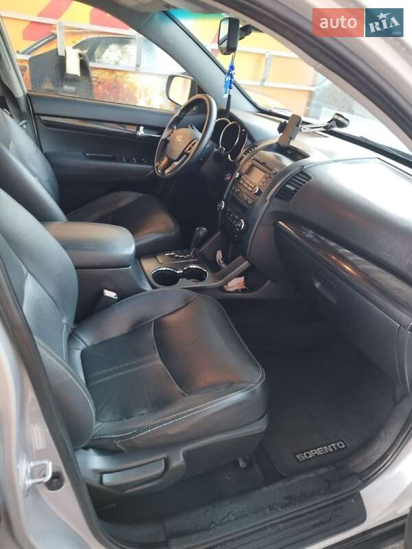 Внедорожник / Кроссовер Kia Sorento 2010 в Одессе
