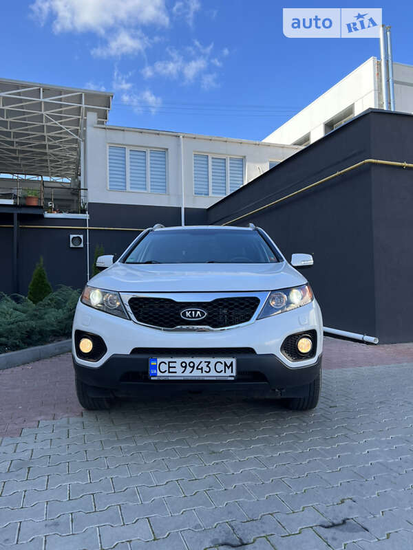 Внедорожник / Кроссовер Kia Sorento 2011 в Черновцах