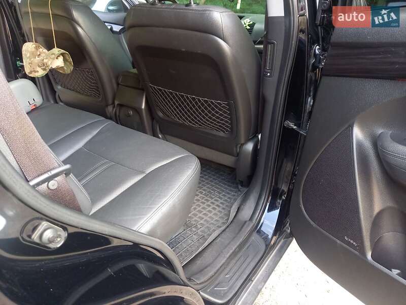 Позашляховик / Кросовер Kia Sorento 2010 в Тернополі