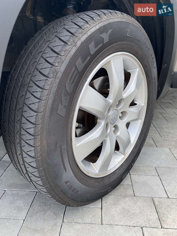 Внедорожник / Кроссовер Kia Sorento 2012 в Калуше фото 24 Внедорожник / Кроссовер Kia Sorento 2012 в Калуше