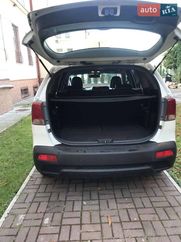 Позашляховик / Кросовер Kia Sorento 2011 в Львові