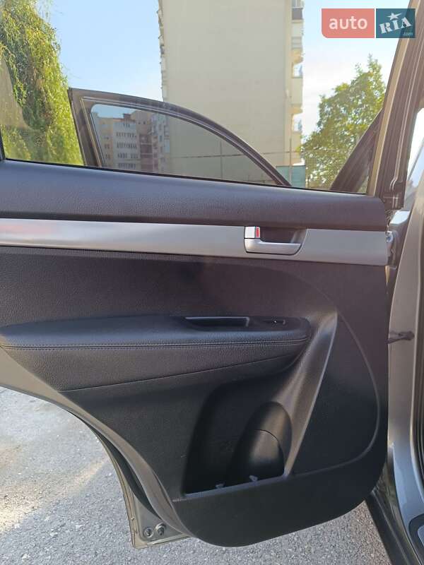 Внедорожник / Кроссовер Kia Sorento 2010 в Тернополе