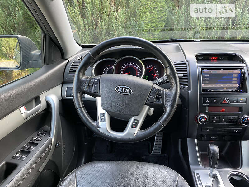 Внедорожник / Кроссовер Kia Sorento 2012 в Самборе