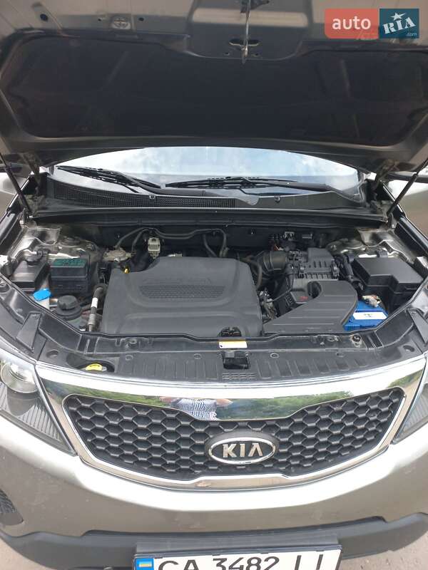 Позашляховик / Кросовер Kia Sorento 2010 в Бершаді фото 13 Позашляховик / Кросовер Kia Sorento 2010 в Бершаді