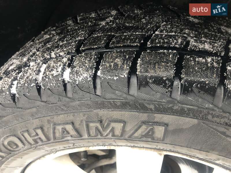 Позашляховик / Кросовер Kia Sorento 2011 в Сумах