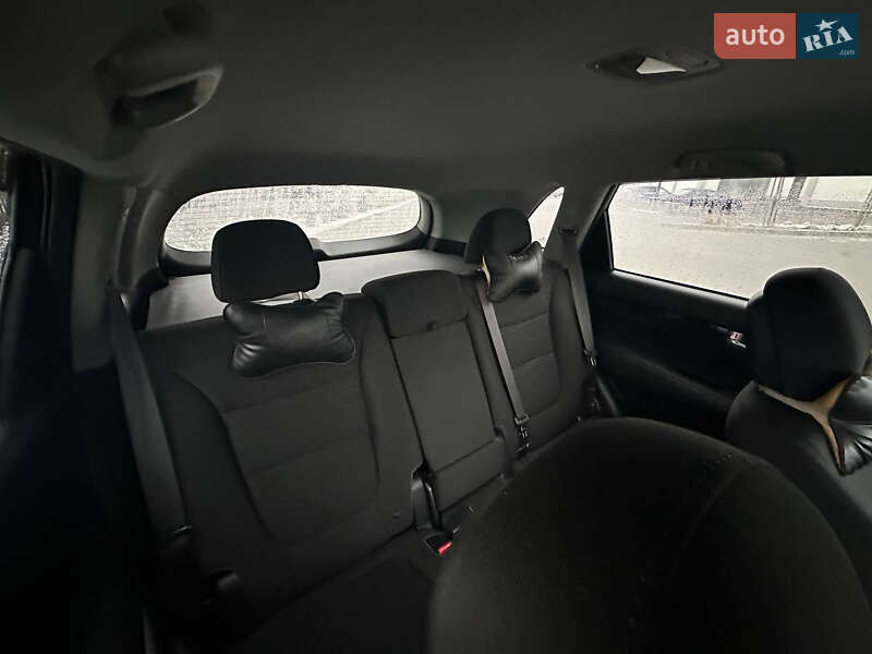 Позашляховик / Кросовер Kia Sorento 2014 в Львові