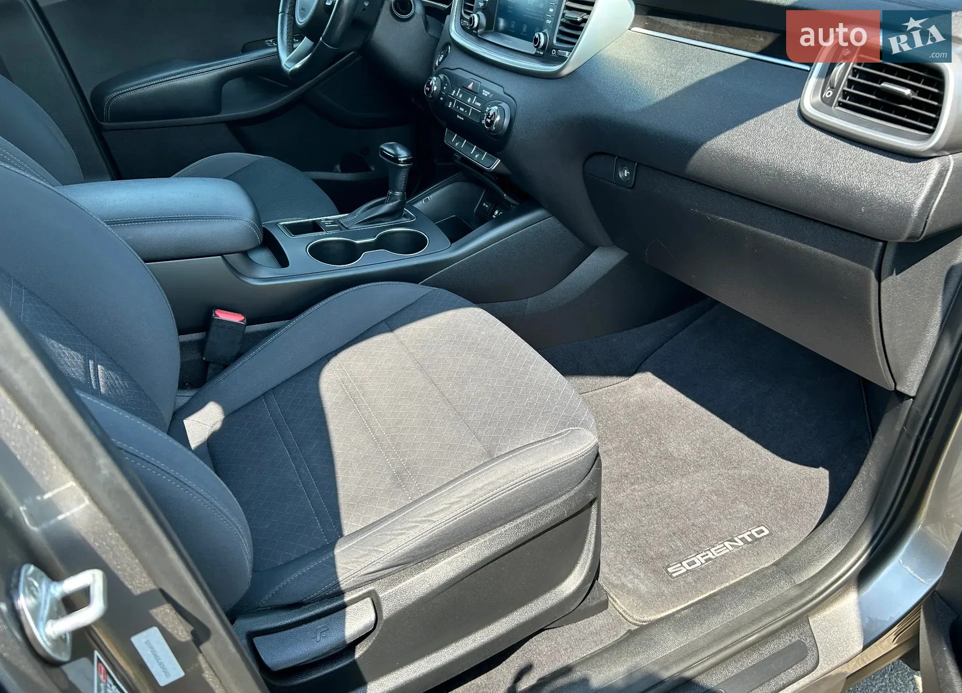 2017 Kia Sorento - мініатюра 12