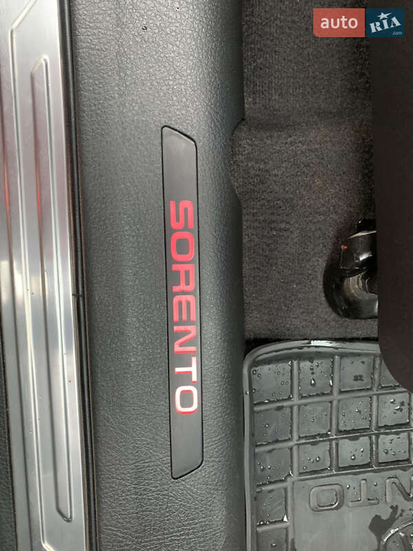 Позашляховик / Кросовер Kia Sorento 2010 в Чернівцях