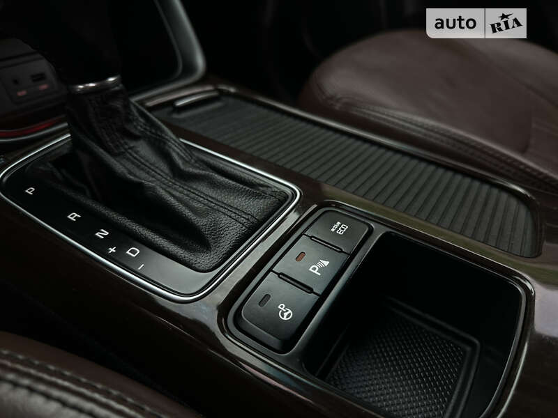 Внедорожник / Кроссовер Kia Sorento 2012 в Трускавце
