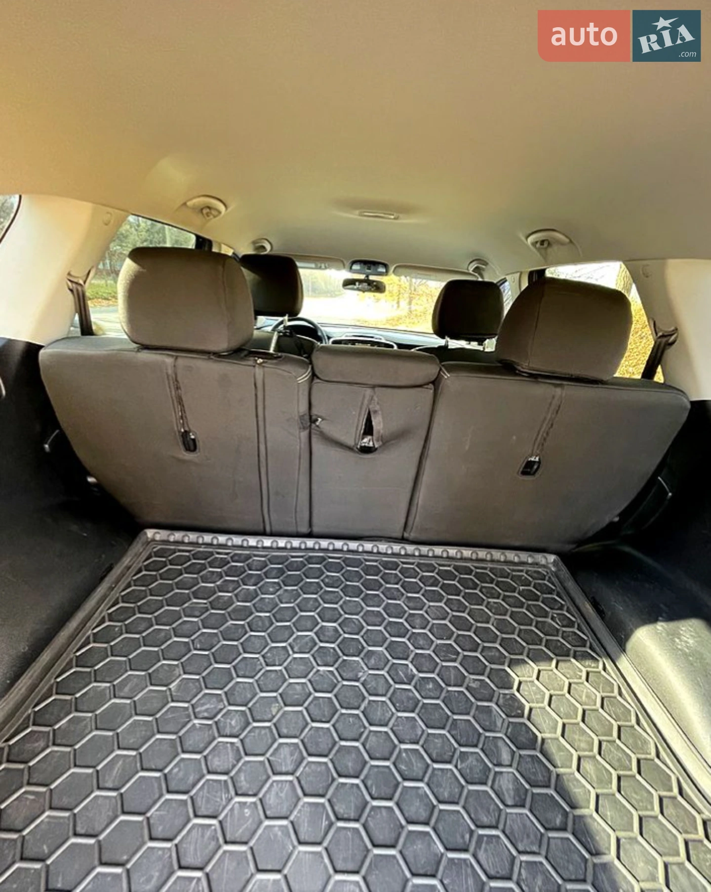 2016 Kia Sorento - мініатюра 9