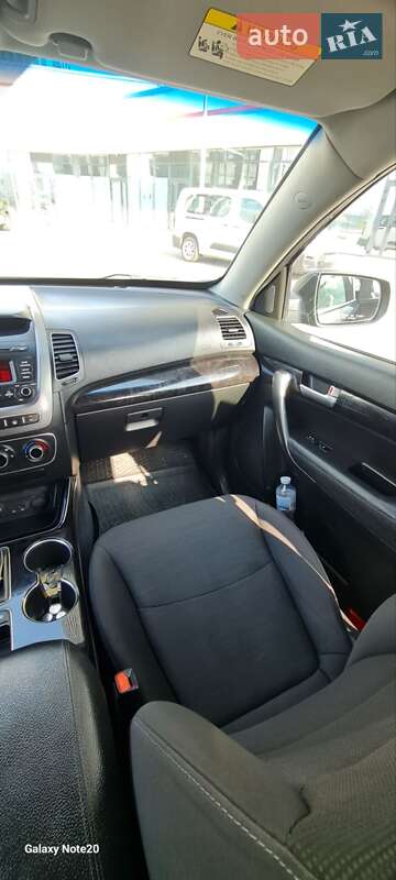 Позашляховик / Кросовер Kia Sorento 2013 в Києві