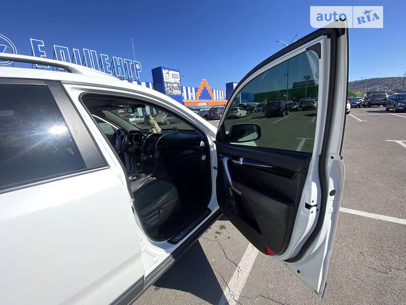 Позашляховик / Кросовер Kia Sorento 2011 в Мукачевому